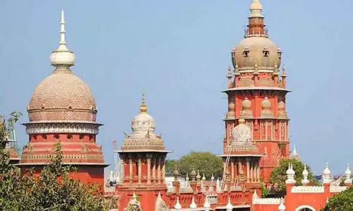 தேர் திருவிழாக்களின்போது அசம்பாவித சம்பவங்களை தடுக்கும் வகையில் முன்னெச்சரிக்கை நடவடிக்கைகள் - சென்னை ஐகோர்ட்டு உத்தரவு