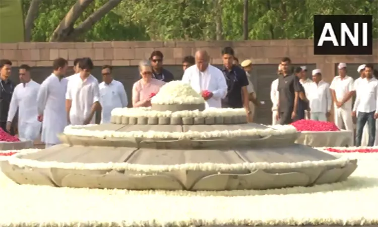 முன்னாள் பிரதமர் ராஜீவ் காந்தி நினைவு தினம் - காங்கிரஸ் தலைவர்கள் அஞ்சலி