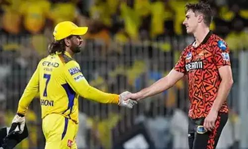 எம்.எஸ். தோனியின் தனித்துவமான சாதனையை சமன் செய்வாரா கம்மின்ஸ்..?