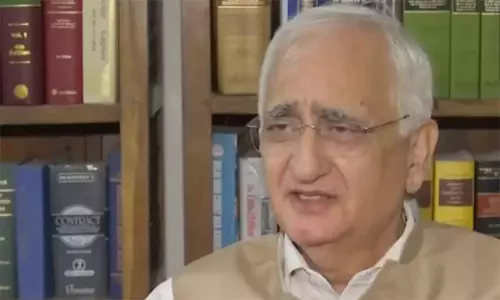 தேர்தலில் பா.ஜ.க.வுக்கு காங்கிரஸ் கடும் போட்டியை அளித்து வருகிறது: சல்மான் குர்ஷித்