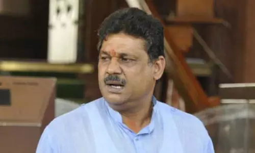 மேற்கு வங்காளம்: கீர்த்தி ஆசாத் முன்னிலை