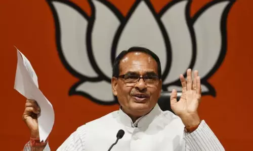 ம.பி முன்னாள் முதல்-மந்திரி சிவ்ராஜ் சிங் சவுகான் 3 லட்சம் வாக்கு வித்தியாசத்தில் முன்னிலை ம.பி முன்னாள் முதல்-மந்திரி சிவ்ராஜ் சிங் சவுகான் 3 லட்சம் வாக்கு வித்தியாசத்தில் முன்னிலை