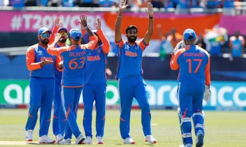 `ஹாட்ரிக் வெற்றி பெறுமா இந்தியா ? அமெரிக்காவுடன் நாளை மோதல்