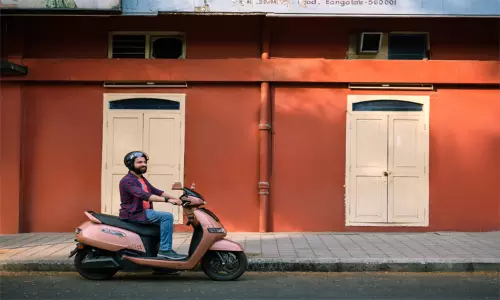 விற்பனையில் புதிய மைல்கல்லை எட்டி டி.வி.எஸ். ஐ-கியூப் சாதனை!!!