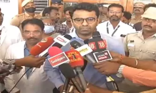 விஷ சாராயம் அருந்தி வீட்டிலேயே இருந்த 55 பேர் மீட்பு: மாவட்ட கலெக்டர் பேட்டி