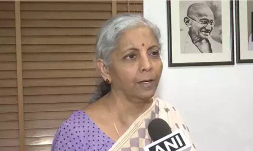 கள்ளக்குறிச்சி விவகாரத்தில் சி.பி.ஐ. விசாரணை தேவை - மத்திய மந்திரி நிர்மலா சீதாராமன் கள்ளக்குறிச்சி விவகாரத்தில் சி.பி.ஐ. விசாரணை தேவை - மத்திய மந்திரி நிர்மலா சீதாராமன்
