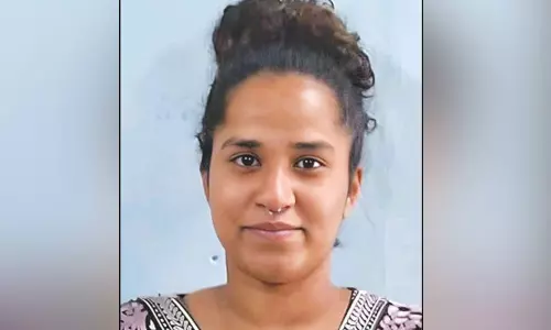 பெங்களூருவில் இருந்து கேரளாவுக்கு போதைப்பொருள் கடத்தல்: இளம்பெண் கைது