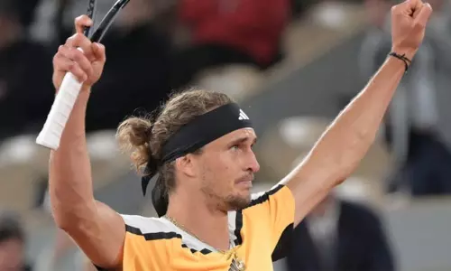 விம்பிள்டன் டென்னிஸ்: 2வது சுற்றுக்கு முன்னேறினார் ஸ்வெரேவ்