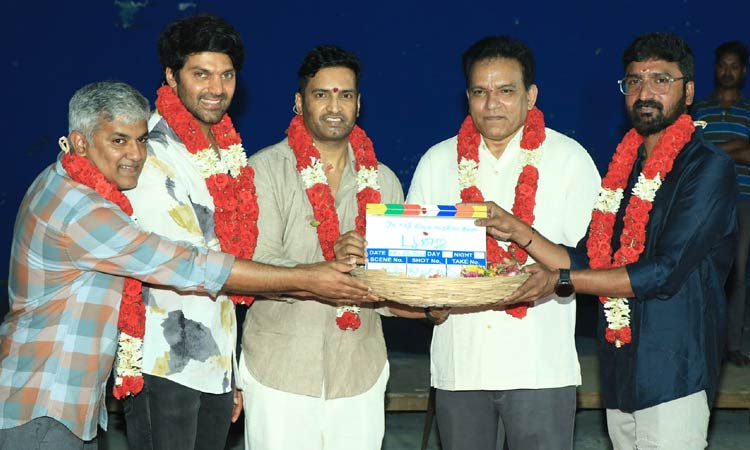 சந்தானம் நடிக்கும் டிடி ரிட்டர்ன்ஸ் அடுத்த பாகம் பூஜையுடன் தொடக்கம் சந்தானம் நடிக்கும் டிடி ரிட்டர்ன்ஸ் அடுத்த பாகம் பூஜையுடன் தொடக்கம்