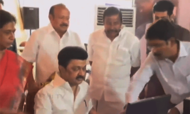 ஊரக பகுதிகளில் மக்களுடன் முதல்-அமைச்சர் திட்டம்: மு.க.ஸ்டாலின் தொடங்கி வைத்தார்