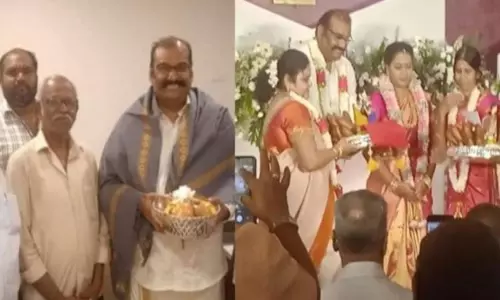 வீடியோ கால் மூலம் நடந்த நெப்போலியன் மகன் தனுஷின் நிச்சயதார்த்தம் வீடியோ கால் மூலம் நடந்த நெப்போலியன் மகன் தனுஷின் நிச்சயதார்த்தம்