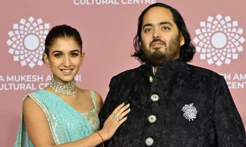 அம்பானி இல்ல திருமண விழாவுக்கு வெடிகுண்டு மிரட்டல்; நபர் கைது