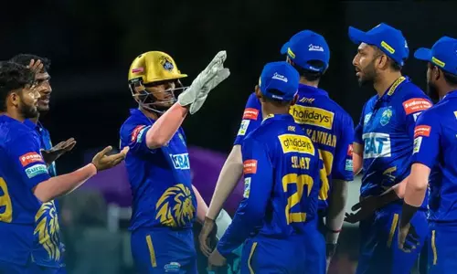 ஷாரூக் கான், முகமது அபார பந்துவீச்சு...திருச்சி 124 ரன்கள் சேர்ப்பு