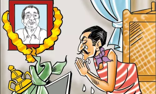 கவிஞரின் வீட்டில் திருடியதை நினைத்து வருந்திய திருடன்