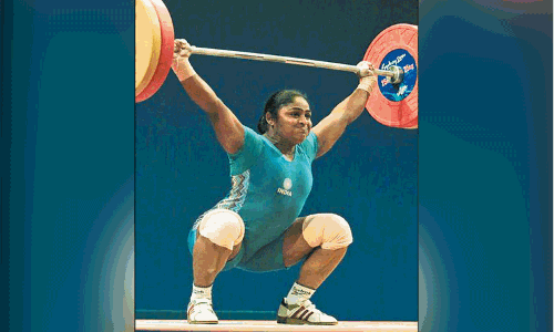 ஒலிம்பிக்: இந்தியாவுக்காக பதக்கம் வென்ற முதல் வீராங்கனை யார் தெரியுமா..? ஒலிம்பிக்: இந்தியாவுக்காக பதக்கம் வென்ற முதல் வீராங்கனை யார் தெரியுமா..?