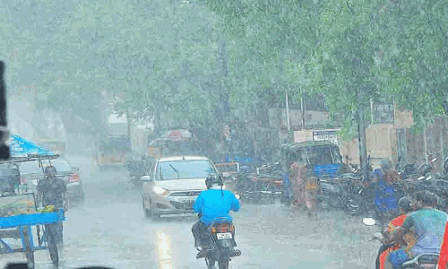 சென்னையின் ஒருசில பகுதிகளில் சாரல் மழை