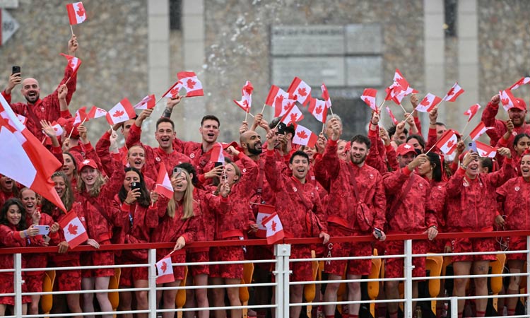 ஒலிம்பிக் அணிவகுப்பில் கனடா வீரர்கள் மற்றும்... ... பாரீஸ் ஒலிம்பிக் கோலாகல தொடக்கம் - இந்திய தேசியக் கொடியை ஏந்திச்சென்ற சரத்கமல், பி.வி.சிந்து ஒலிம்பிக் அணிவகுப்பில் கனடா வீரர்கள் மற்றும்... ... பாரீஸ் ஒலிம்பிக் கோலாகல தொடக்கம் - இந்திய தேசியக் கொடியை ஏந்திச்சென்ற சரத்கமல், பி.வி.சிந்து