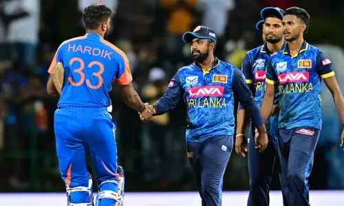 கண்டிப்பாக நாங்கள் அதில் முன்னேற வேண்டும் - தோல்விக்கு பின் இலங்கை கேப்டன் வருத்தம்