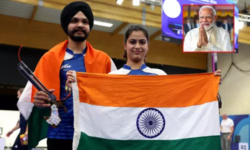 பாரீஸ் ஒலிம்பிக்; வெண்கலம் வென்ற சரப்ஜோத் சிங்,  மனு பாக்கருக்கு பிரதமர் மோடி வாழ்த்து