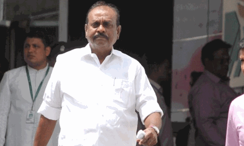 அதிமுக முன்னாள் அமைச்சர் நத்தம் விஸ்வநாதன் மருத்துவமனையில் அனுமதி அதிமுக முன்னாள் அமைச்சர் நத்தம் விஸ்வநாதன் மருத்துவமனையில் அனுமதி