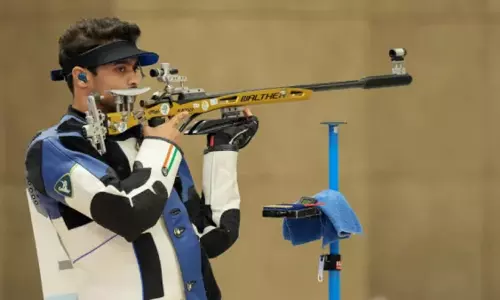 பாரீஸ் ஒலிம்பிக் துப்பாக்கி சுடுதல் - இந்திய வீரர் இறுதிப்போட்டிக்கு முன்னேற்றம் பாரீஸ் ஒலிம்பிக் துப்பாக்கி சுடுதல் - இந்திய வீரர் இறுதிப்போட்டிக்கு முன்னேற்றம்