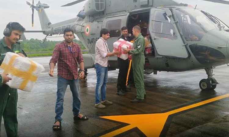 கோழிக்கோடு மாவட்ட நிர்வாகத்தால் வழங்கப்பட்ட 250... ... வயநாடு நிலச்சரிவு: பலி எண்ணிக்கை 270 ஆக உயர்வு - 2வது நாளாக தொடரும் மீட்புப்பணி கோழிக்கோடு மாவட்ட நிர்வாகத்தால் வழங்கப்பட்ட 250... ... வயநாடு நிலச்சரிவு: பலி எண்ணிக்கை 270 ஆக உயர்வு - 2வது நாளாக தொடரும் மீட்புப்பணி