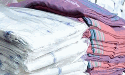 விலையில்லா வேட்டி, சேலை, பள்ளி சீருடைகள் வழங்குவதில் சுணக்கமா? - அமைச்சர் மறுப்பு