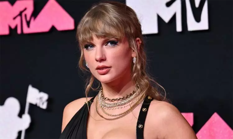 பயங்கரவாத அச்சுறுத்தல்: பிரபல அமெரிக்க பாடகியின் இசை நிகழ்ச்சி ரத்து