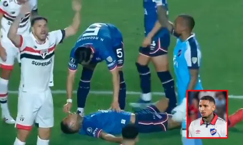 போட்டியின் போது மைதானத்தில் மயங்கி விழுந்த கால்பந்து வீரர் உயிரிழப்பு