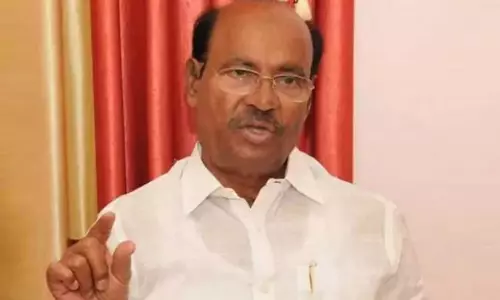 ஓசூர் டாட்டா நிறுவன வேலைக்கு உத்தரகாண்டில் இருந்து பெண்கள் தேர்வு - ராமதாஸ் கண்டனம் ஓசூர் டாட்டா நிறுவன வேலைக்கு உத்தரகாண்டில் இருந்து பெண்கள் தேர்வு - ராமதாஸ் கண்டனம்