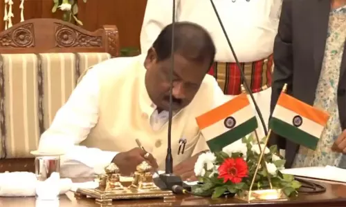 ஜார்க்கண்ட்: சம்பாய் சோரன் பதவி விலகலை தொடர்ந்து மந்திரியாக பதவியேற்ற ராம்தாஸ் சோரன்