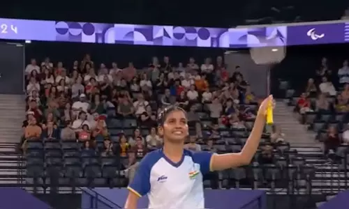 பாரா ஒலிம்பிக் பேட்மிண்டன்: இந்திய வீராங்கனை மணிஷா அரையிறுதிக்கு முன்னேற்றம்