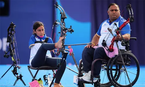 பாரா வில்வித்தை - ஷீத்தல் தேவி-ராகேஷ் குமார் ஜோடி வெண்கலப் பதக்கம் வென்றது பாரா வில்வித்தை - ஷீத்தல் தேவி-ராகேஷ் குமார் ஜோடி வெண்கலப் பதக்கம் வென்றது