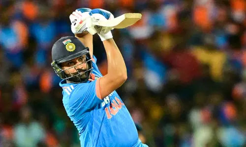 16 வருடங்கள் கழித்தும் ரோகித் சர்மா அப்படியே இருக்கிறார் - நியூசிலாந்து முன்னாள் வீரர்