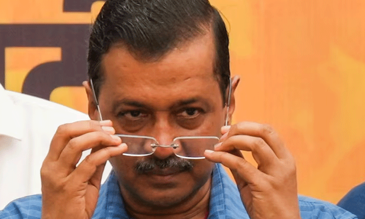 டெல்லி முதல்-மந்திரி பதவியை ராஜினாமா செய்தார்... ... அரவிந்த் கெஜ்ரிவால் ராஜினாமா- ஆட்சி அமைக்க உரிமை கோரினார் அதிஷி டெல்லி முதல்-மந்திரி பதவியை ராஜினாமா செய்தார்... ... அரவிந்த் கெஜ்ரிவால் ராஜினாமா- ஆட்சி அமைக்க உரிமை கோரினார் அதிஷி