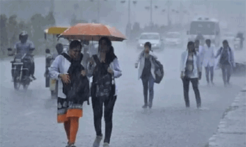 சென்னையின் பல்வேறு பகுதிகளில் பரவலாக மழை சென்னையின் பல்வேறு பகுதிகளில் பரவலாக மழை