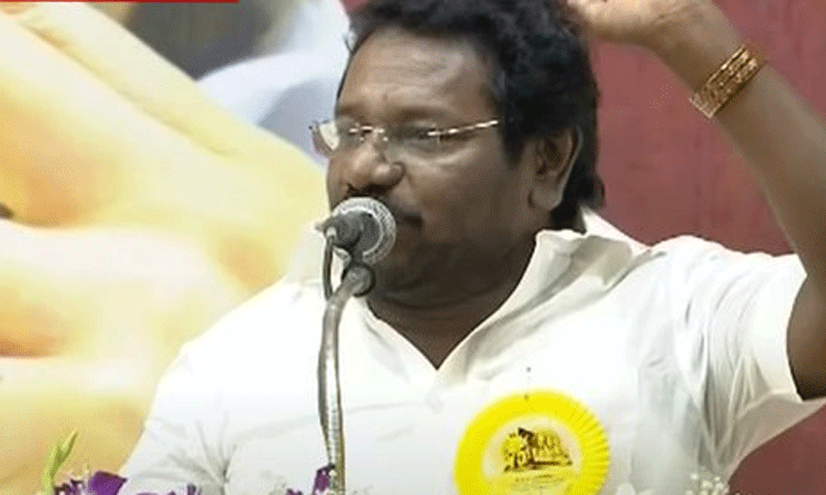 தி.மு.க.வை யாராலும் அசைக்க முடியாது - கருணாஸ்... ... தி.மு.க. கூட்டணி வெற்றிக்கூட்டணி.. பிளவை ஏற்படுத்த முடியாது - பவள விழாவில் மு.க.ஸ்டாலின் பேச்சு தி.மு.க.வை யாராலும் அசைக்க முடியாது - கருணாஸ்... ... தி.மு.க. கூட்டணி வெற்றிக்கூட்டணி.. பிளவை ஏற்படுத்த முடியாது - பவள விழாவில் மு.க.ஸ்டாலின் பேச்சு