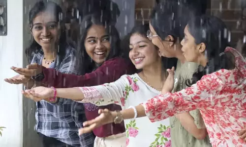 தமிழகத்தில் 4 மாவட்டங்களில் காலை 10 மணி வரை மழைக்கு வாய்ப்பு