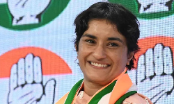 அரியானாவில் காங்கிரஸ் வேட்பாளர் வினேஷ் போகத் வெற்றி அரியானாவில் காங்கிரஸ் வேட்பாளர் வினேஷ் போகத் வெற்றி