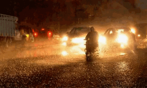 இரவு 10 மணி வரை 24 மாவட்டங்களில் மழைக்கு வாய்ப்பு இரவு 10 மணி வரை 24 மாவட்டங்களில் மழைக்கு வாய்ப்பு