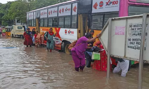 தென்மாவட்டங்களில் இன்று கனமழைக்கு வாய்ப்பு - வானிலை ஆய்வு மையம்