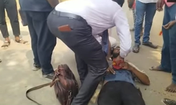 மாநாட்டுக்கு வந்தவர் மயக்கம் - சிபிஆர் சிகிச்சை மாநாட்டுக்கு வந்தவர் மயக்கம் - சிபிஆர் சிகிச்சை