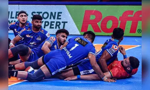 புரோ கபடி லீக்: தபாங் டெல்லி அணியை வீழ்த்தி அரியானா ஸ்டீலர்ஸ் வெற்றி