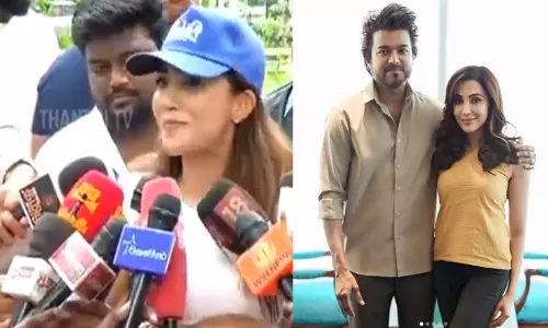 விஜய்க்கு அரசியலில் செயல்படும் திறன் இருக்கிறது - நடிகை பார்வதி நாயர் விஜய்க்கு அரசியலில் செயல்படும் திறன் இருக்கிறது - நடிகை பார்வதி நாயர்