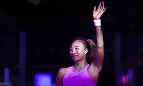 பெண்கள் டென்னிஸ் சாம்பியன்ஷிப்; எலினா ரைபகினாவை வீழ்த்திய கின்வென் ஜெங்