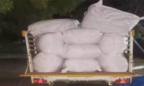 தூத்துக்குடியில் இருந்து இலங்கைக்கு கடத்த முயன்ற பீடி இலை பறிமுதல்