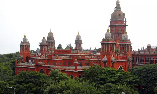 கோடநாடு வழக்கு: எடப்பாடி பழனிசாமிக்கு ரூ.1.10 கோடி நஷ்ட ஈடு வழங்க ஐகோர்ட்டு உத்தரவு கோடநாடு வழக்கு: எடப்பாடி பழனிசாமிக்கு ரூ.1.10 கோடி நஷ்ட ஈடு வழங்க ஐகோர்ட்டு உத்தரவு