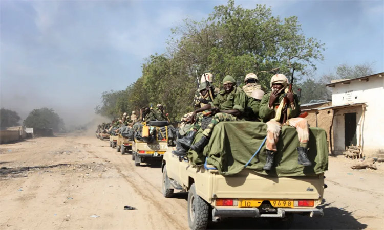 ராணுவம், பயங்கரவாதிகள் இடையே மோதல் - 113 பேர் பலி ராணுவம், பயங்கரவாதிகள் இடையே மோதல் - 113 பேர் பலி