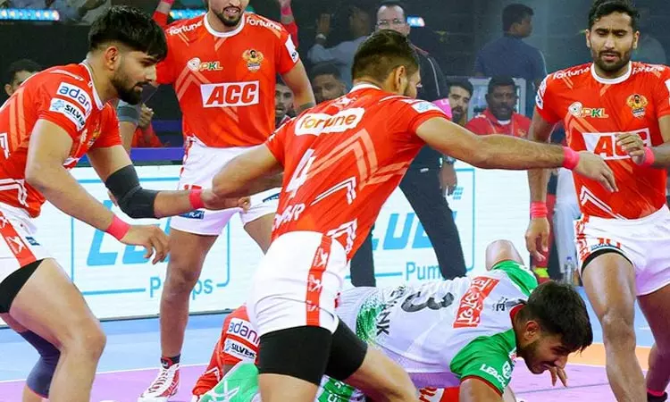 புரோ கபடி லீக்; குஜராத் ஜெயண்ட்ஸை வீழ்த்திய பாட்னா பைரேட்ஸ்