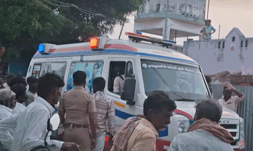 தொண்டி அருகே சோகம்: குளத்தில் குளிக்கச் சென்ற சிறுமிகள் பரிதாப பலி